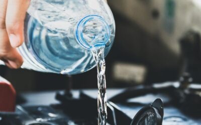 ¿Por qué pierde agua el coche?